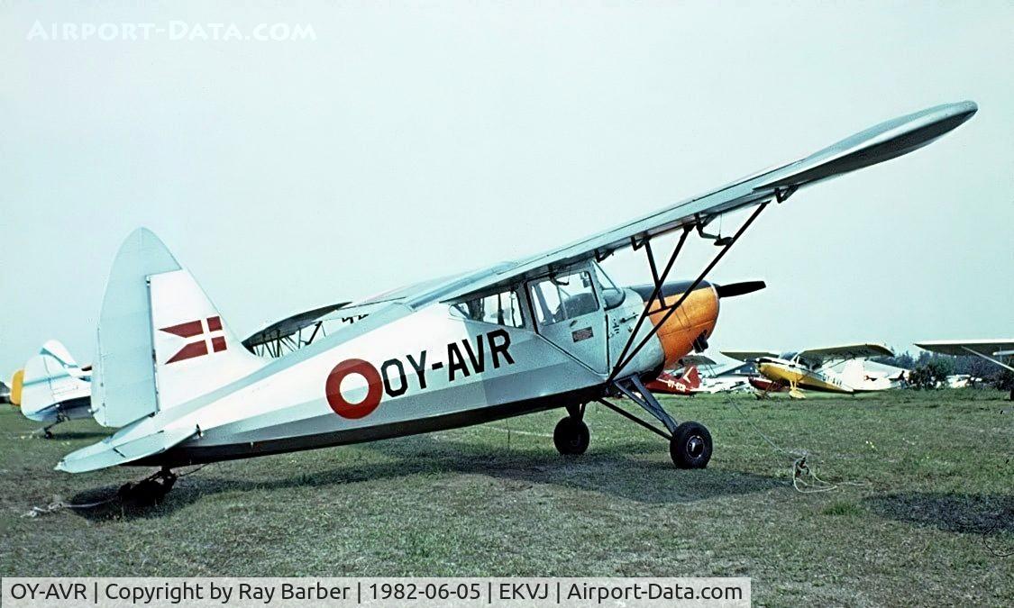 OY-AVR, 1947 SAI KZ VII Laerke C/N 176, S.A.I. KZ VII U-4 Laerke [176] Stauning~OY 05/06/1982. From a slide.