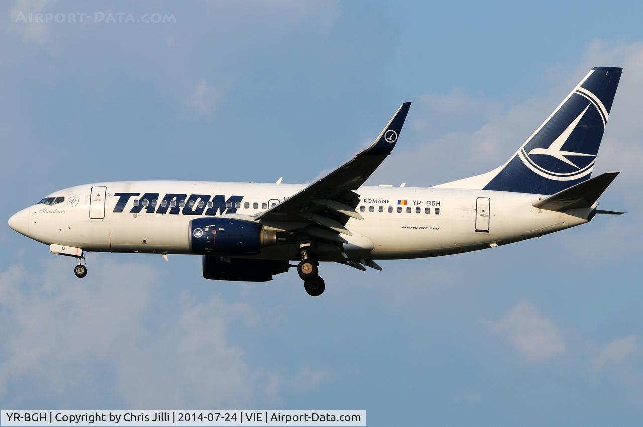 YR-BGH, 2003 Boeing 737-78J C/N 28438, TAROM