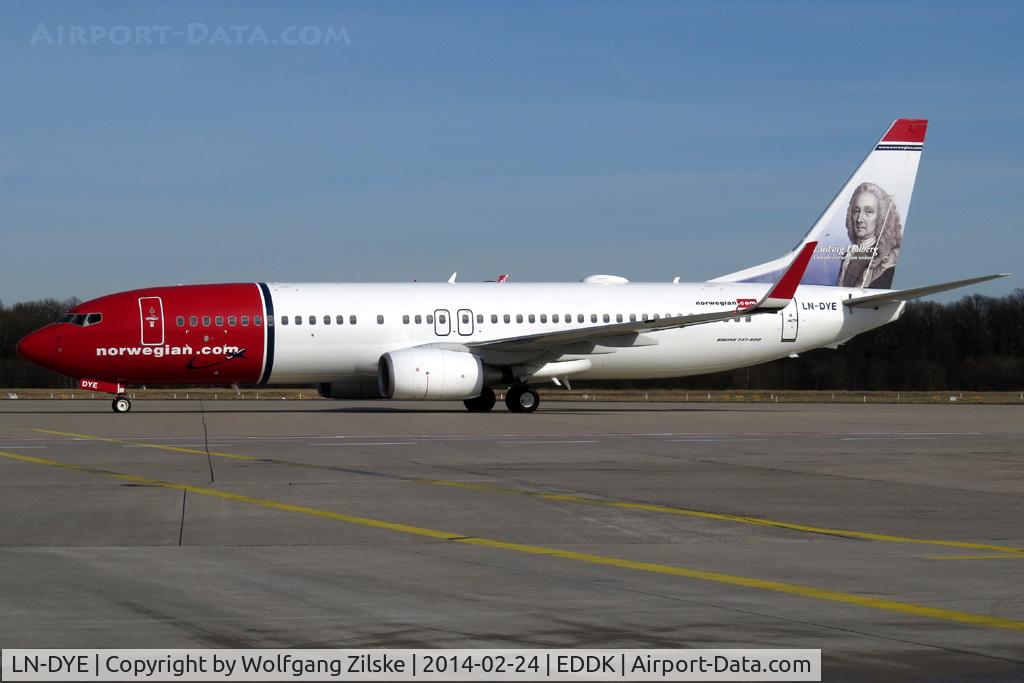 LN-DYE, 2010 Boeing 737-8JP C/N 39003, visitor