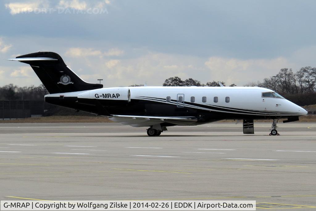 G-MRAP, 2004 Bombardier Challenger 300 (BD-100-1A10) C/N 20023, visitor
