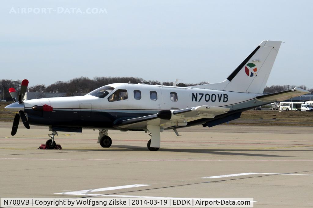 N700VB, 2002 Socata TBM-700 C/N 237, visitor