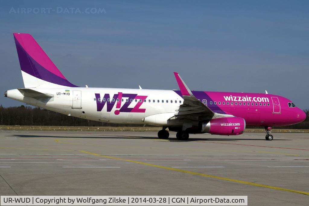 UR-WUD, 2013 Airbus A320-232 C/N 5660, visitor