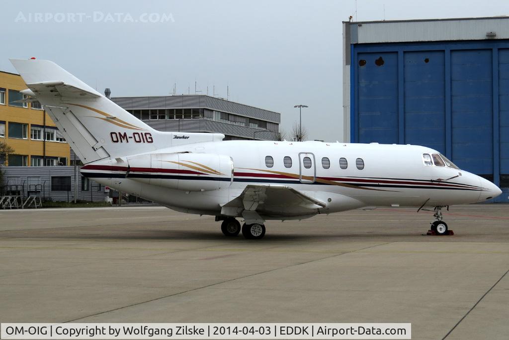 OM-OIG, 2003 Raytheon Hawker 800XP C/N 258612, visitor