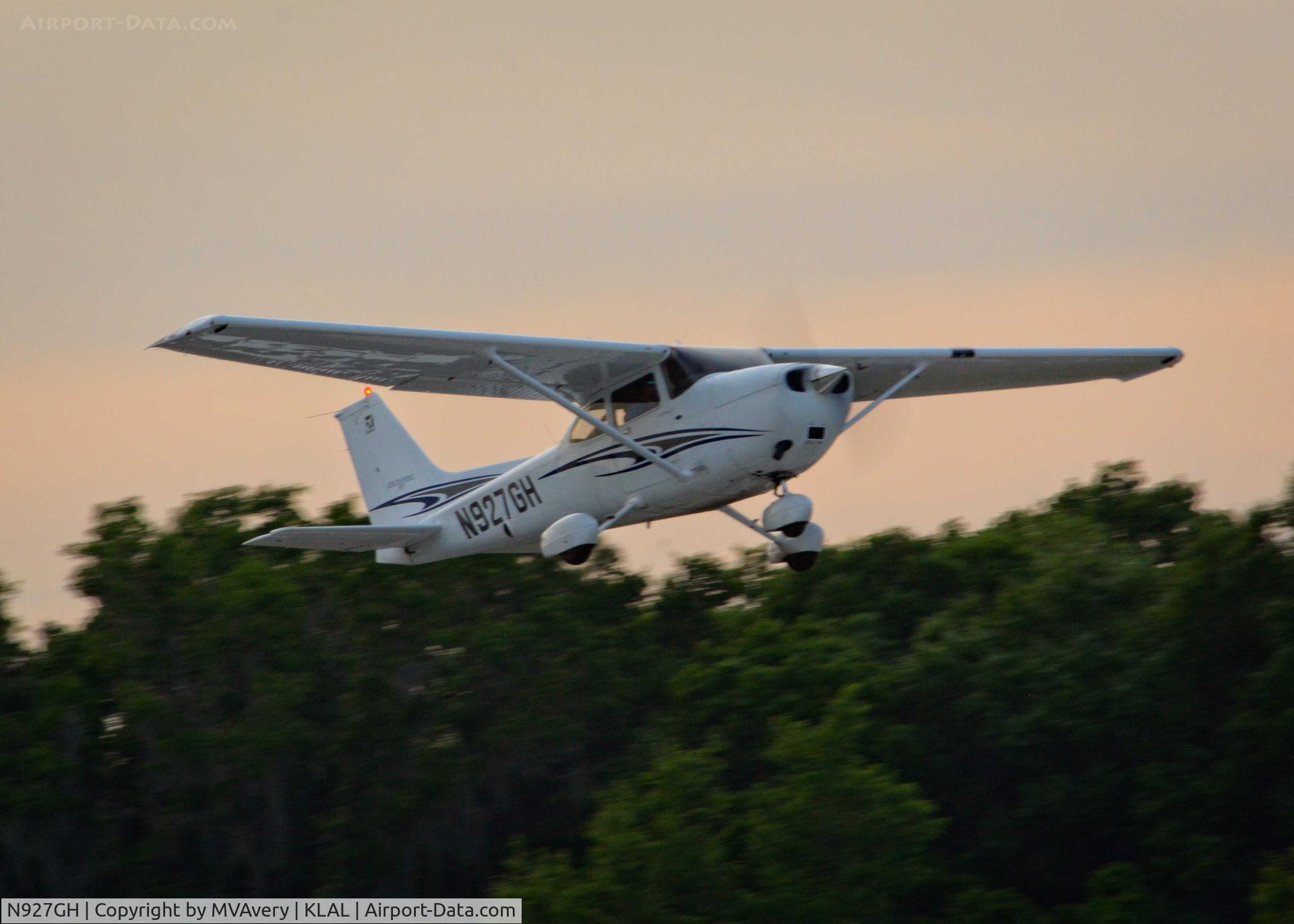 N927GH, 2005 Cessna 172S C/N 172S10024, 2014 Sun n Fun