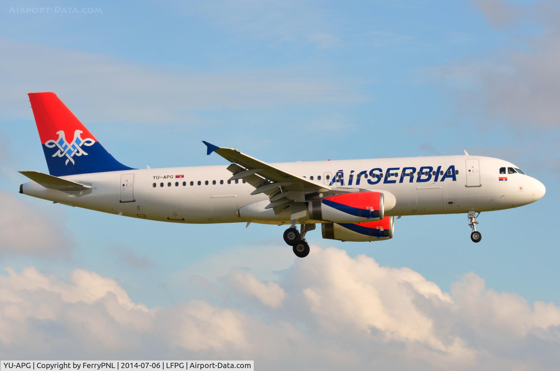 YU-APG, 2000 Airbus A320-232 C/N 2587, Air Serbia A320 landing