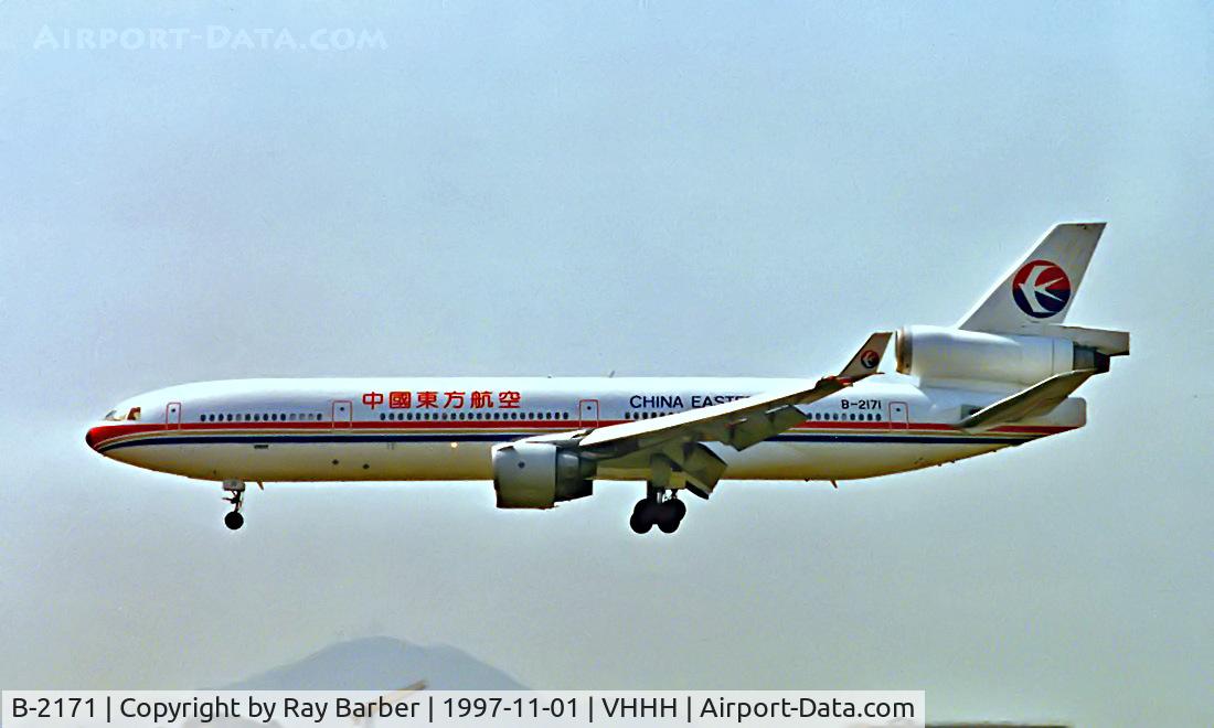 B-2171, 1991 McDonnell Douglas MD-11F C/N 48495, McDonnell Douglas MD-11 [48495] (China Eastern Airlines) Hong Kong Kai-Tak~B 01/11/1997