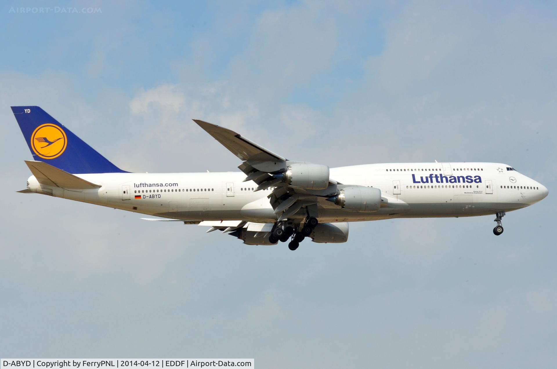 D-ABYD, 2012 Boeing 747-830 C/N 37829, Lufthansa B748 landing in FRA