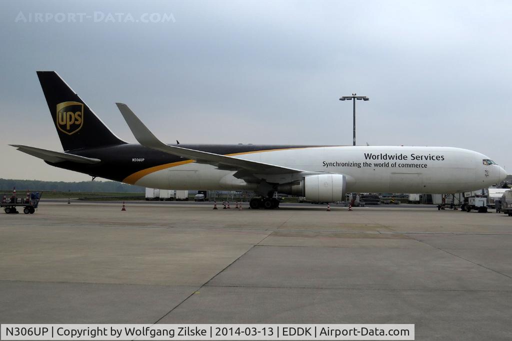 N306UP, 1996 Boeing 767-34AF C/N 27759, visitor