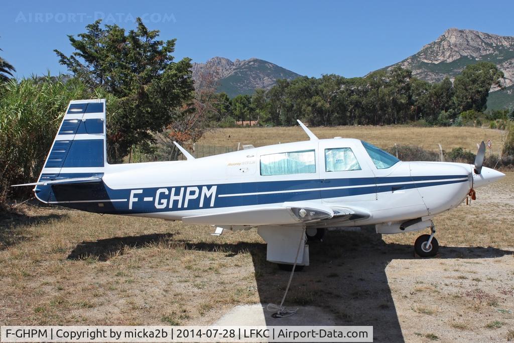 F-GHPM, Mooney M20J 201 C/N 24-1640, Parked