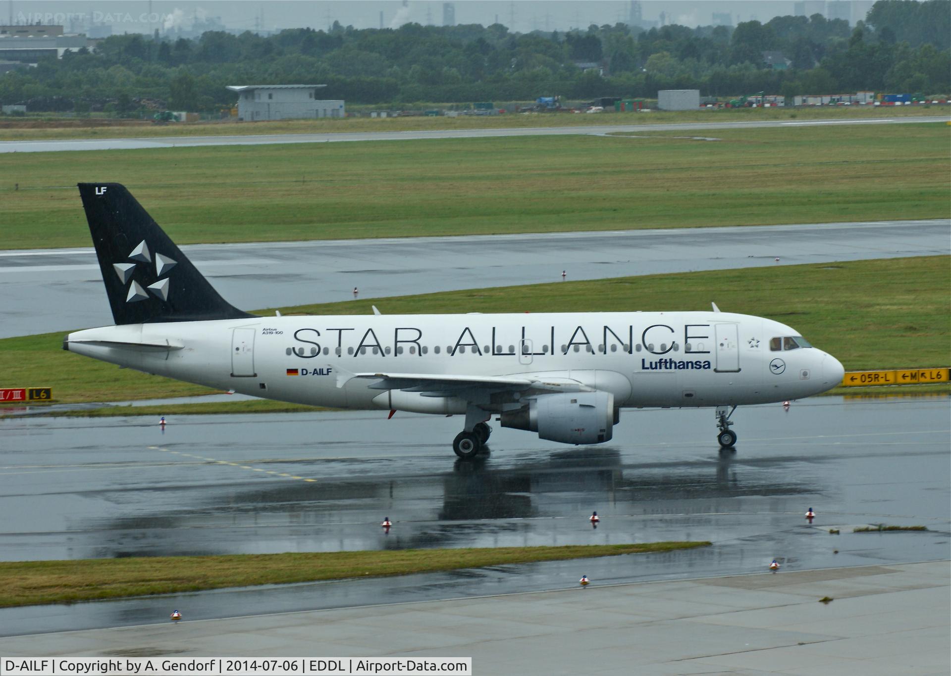 D-AILF, 1996 Airbus A319-114 C/N 636, Lufthansa (Star Alliance cs.), is here taxiing to the gate at Düsseldorf Int'l(EDDL)