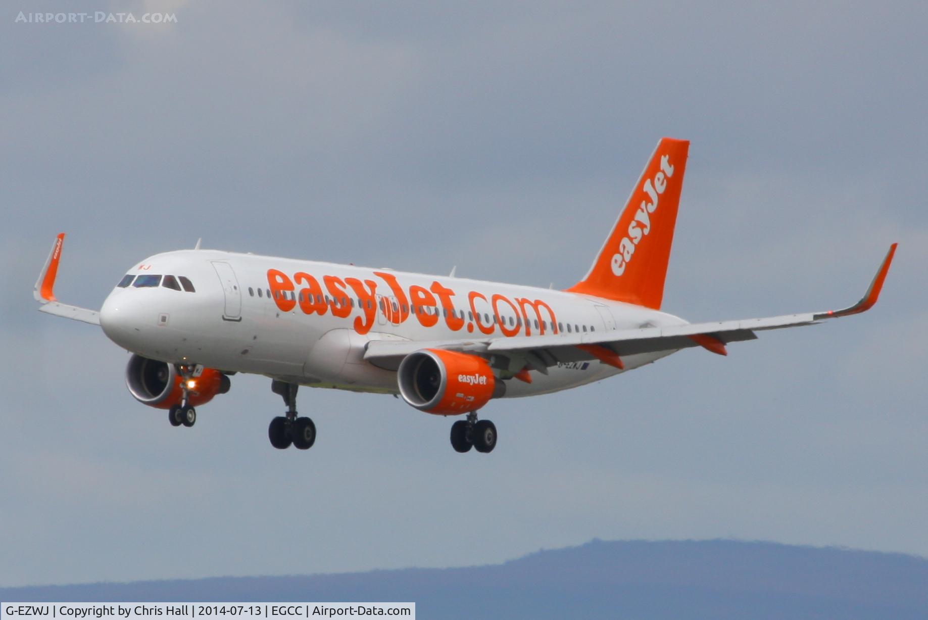 G-EZWJ, 2013 Airbus A320-214 C/N 5638, easyJet