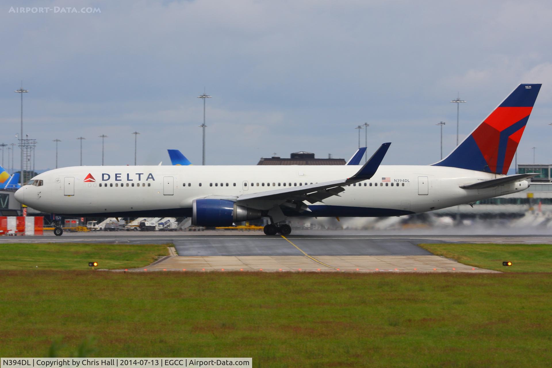 N394DL, 1995 Boeing 767-324/ER C/N 27394, Delta