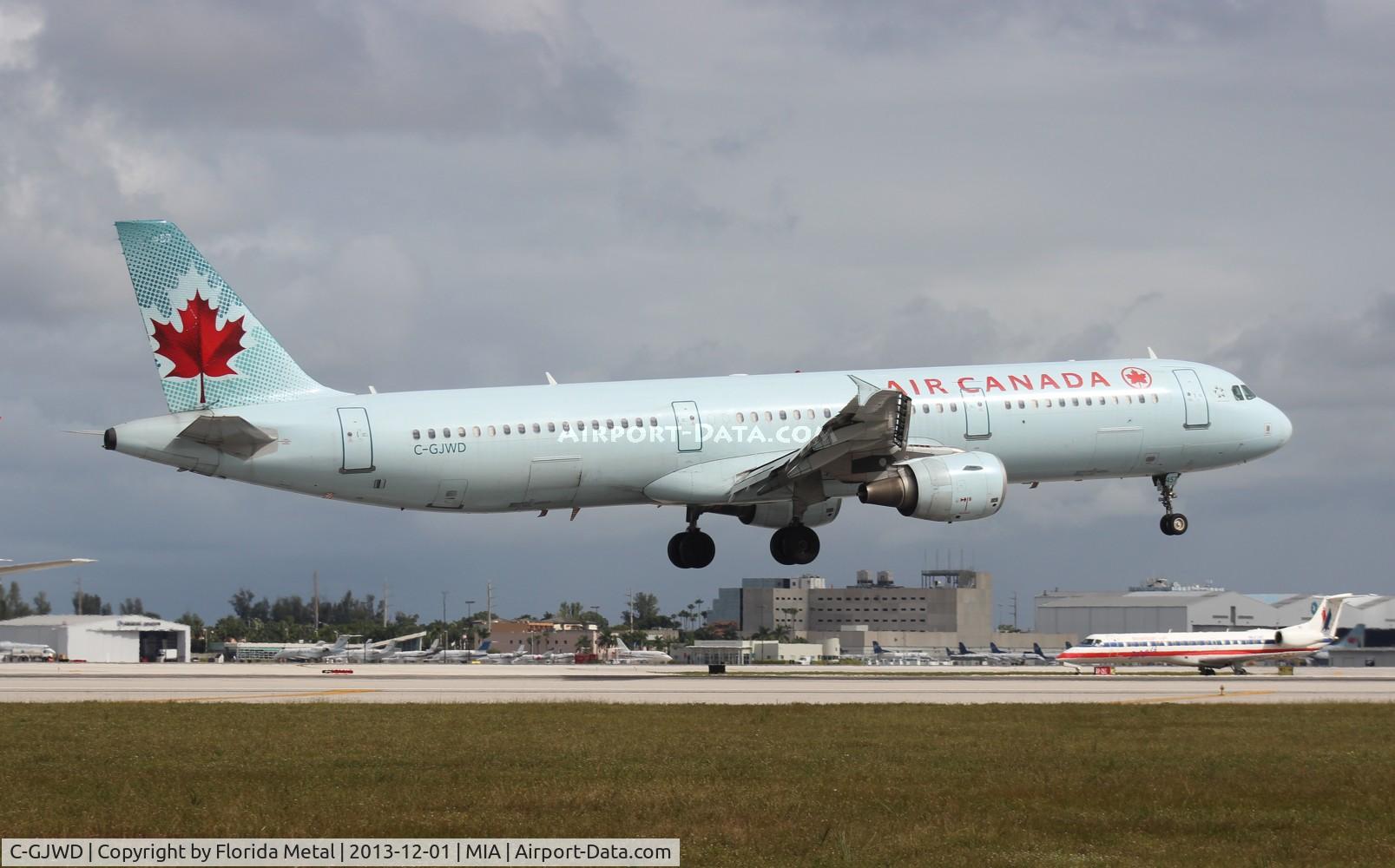 C-GJWD, 2002 Airbus A321-211 C/N 1748, Air Canada A321