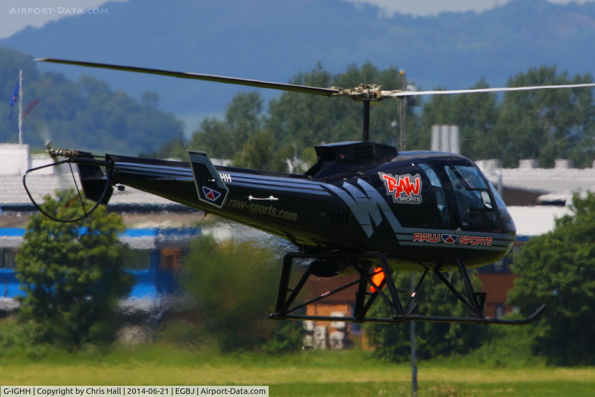 G-IGHH, 1998 Enstrom 480 C/N 5034, Staverton resident