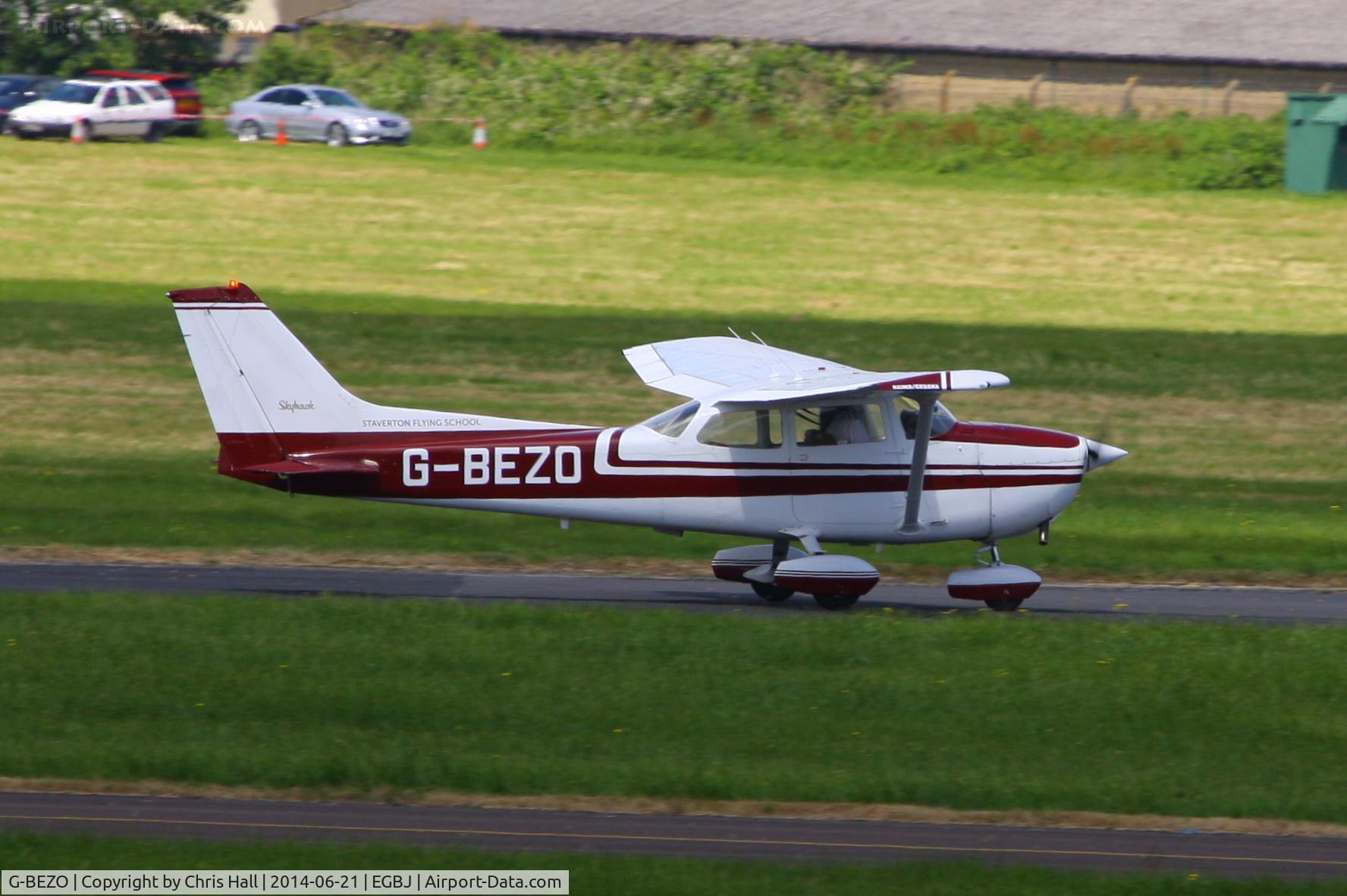 G-BEZO, 1976 Reims F172M ll Skyhawk C/N 1392, Staverton Flying School