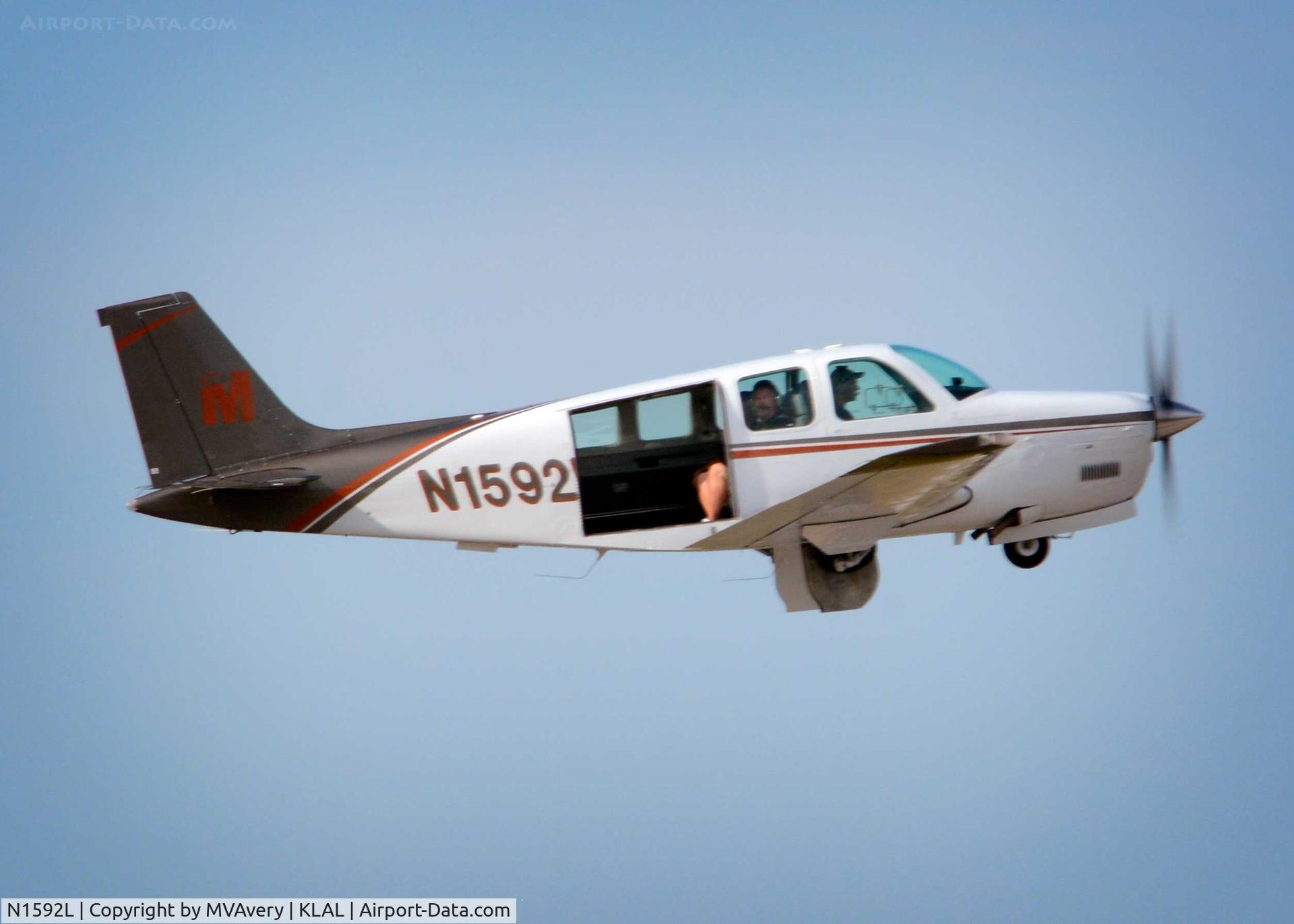 N1592L, 1976 Beech A36 Bonanza 36 C/N E-832, 2014 Sun n Fun