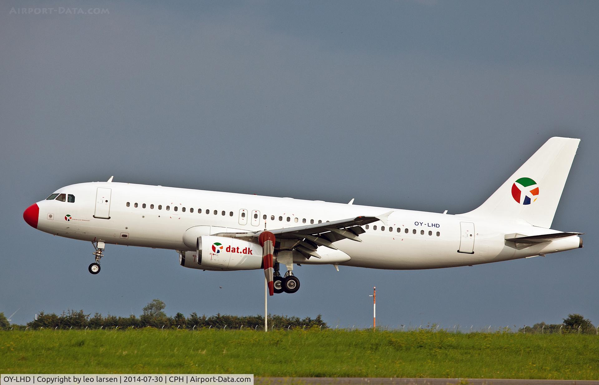 OY-LHD, 1990 Airbus A320-231 C/N 0113, Copenhagen Kastrup 30.7.14