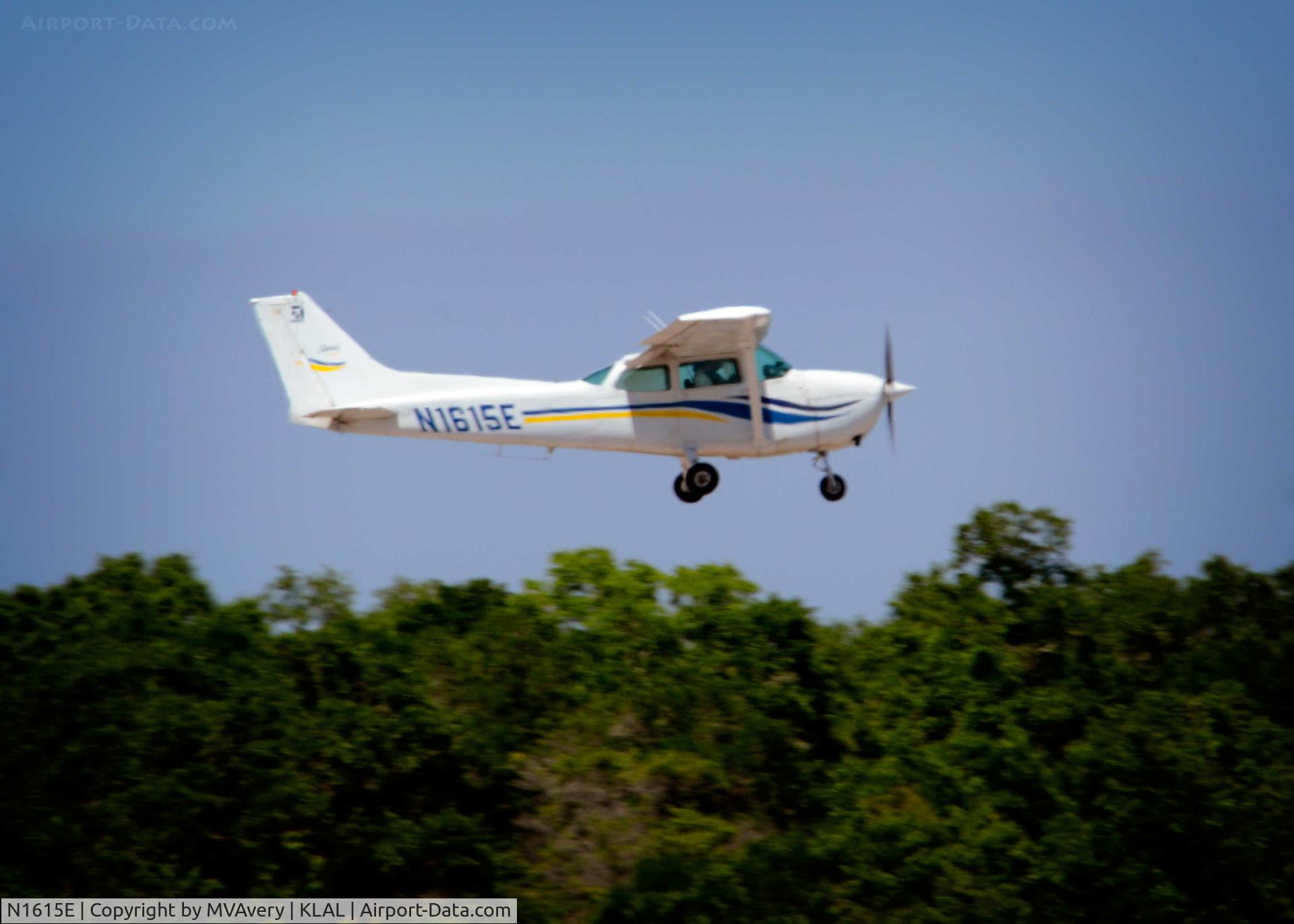N1615E, 1978 Cessna 172N C/N 17271067, 2014 Sun n Fun