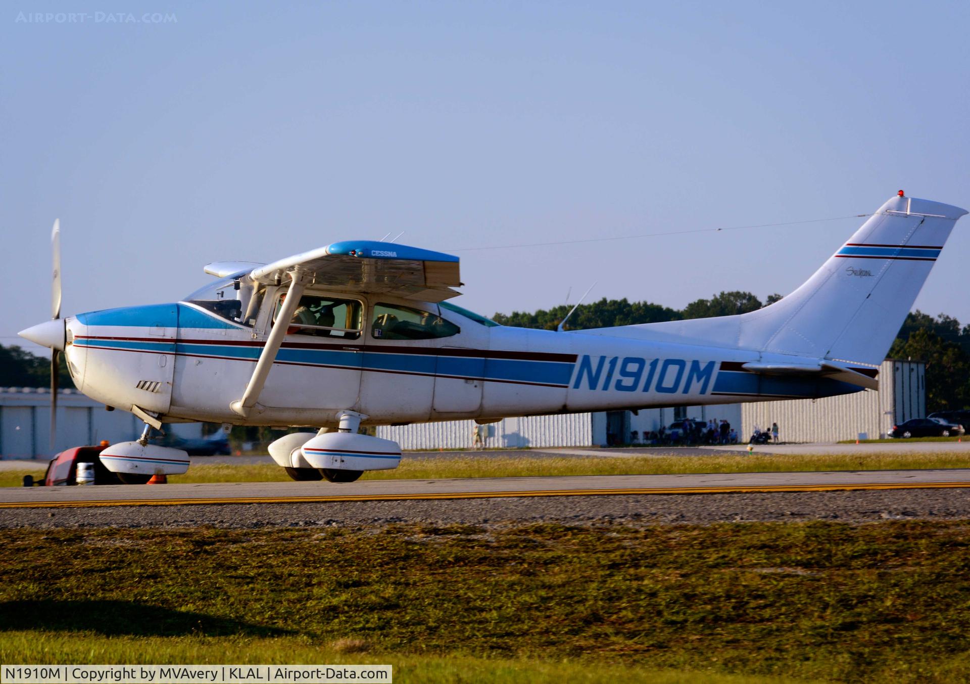 N1910M, 1975 Cessna 182P Skylane C/N 18264475, 2014 Sun n Fun