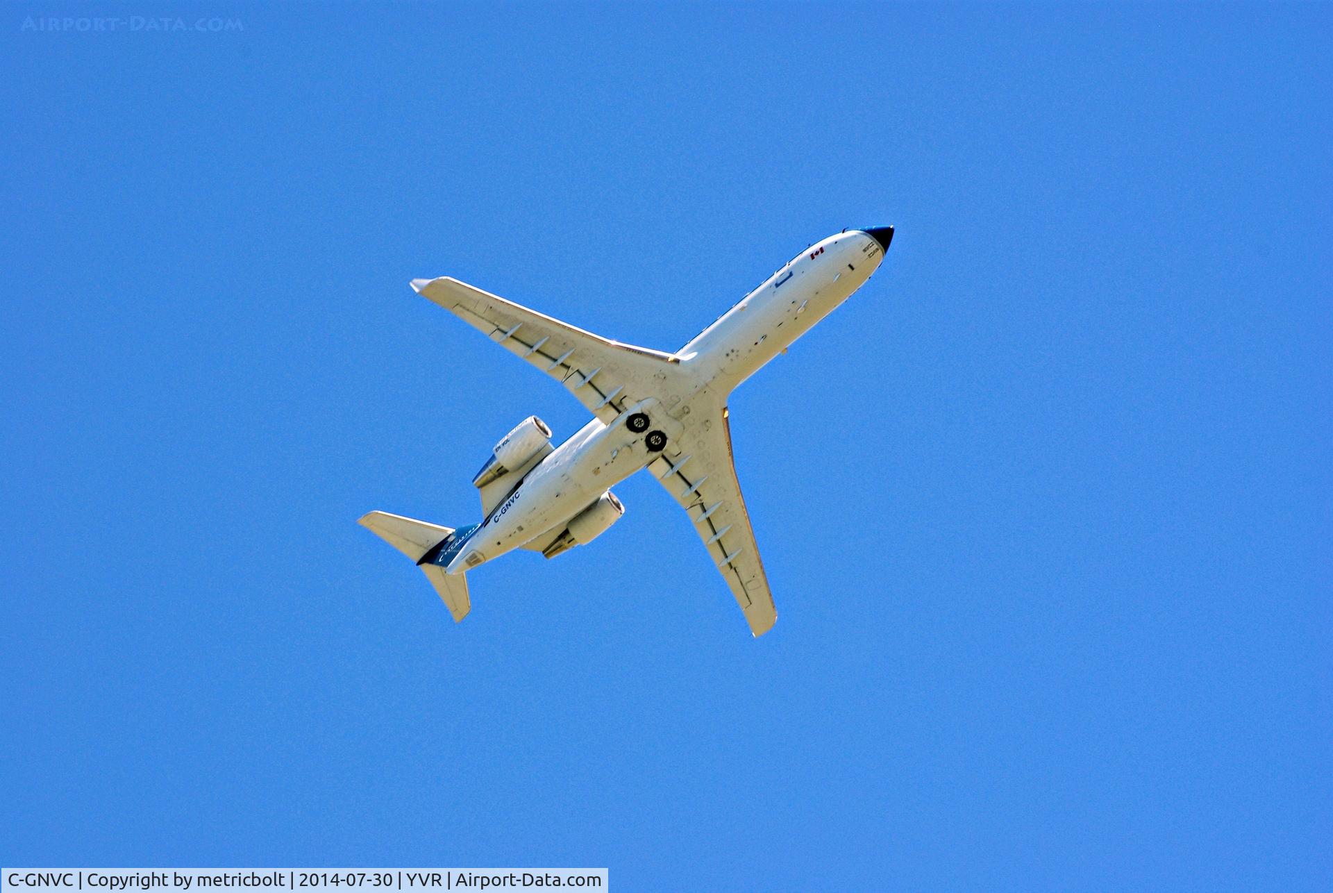 C-GNVC, 2001 Bombardier CRJ-200ER (CL-600-2B19) C/N 7519, over YVR