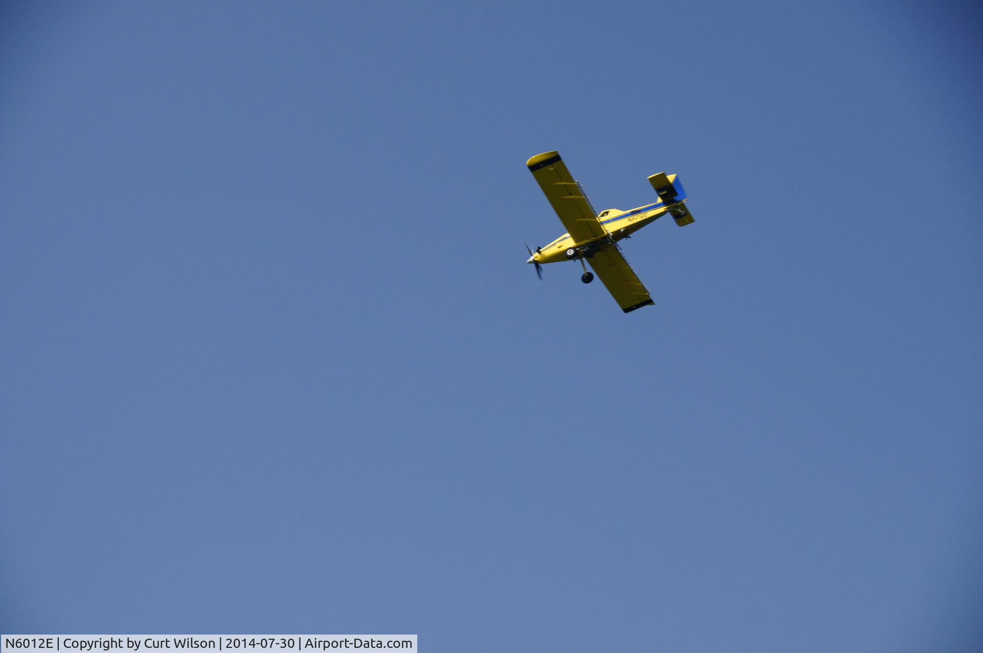 N6012E, Air Tractor Inc AT-802A C/N 802A-0381, Plane was crop dusting near out home.  Having trouble with my camera.  Wish I had gotten closer.