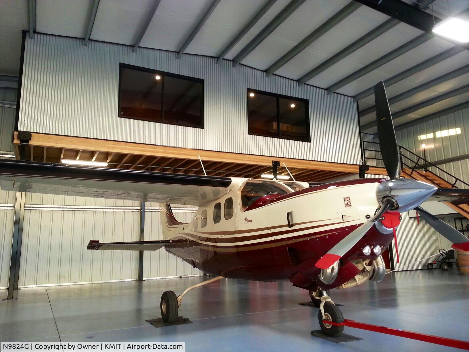 N9824G, 1979 Cessna P210N Pressurised Centurion C/N P21000348, P210 silver eagle