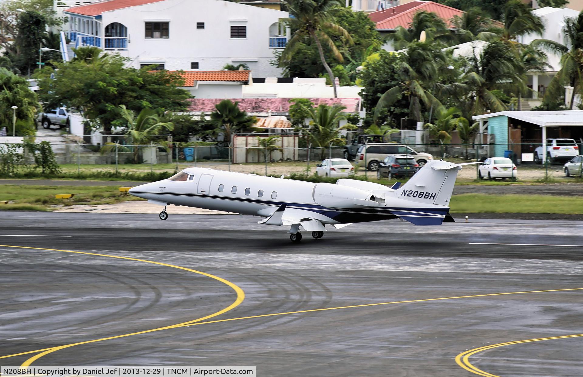 N208BH, 2000 Learjet 60 C/N 208, N208BH