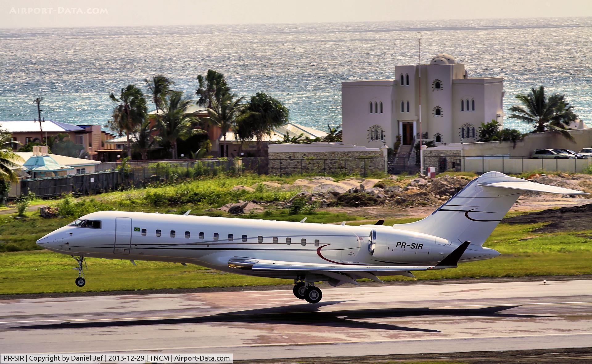 PR-SIR, 2001 Bombardier BD-700-1A10 Global Express C/N 9043, PR-SIR