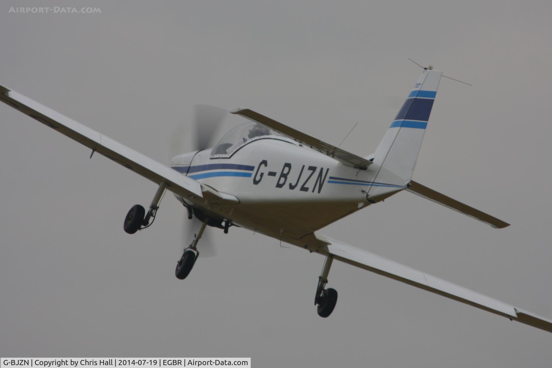 G-BJZN, 1982 Slingsby T-67A Firefly C/N 1997, Breighton resident