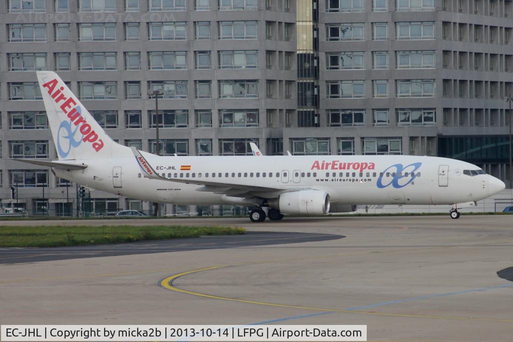 EC-JHL, 2005 Boeing 737-85P C/N 33976, Taxiing