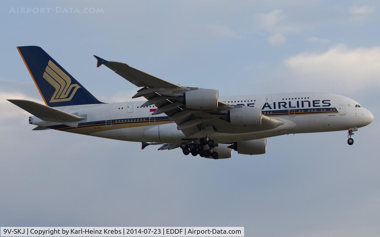 9V-SKJ, 2009 Airbus A380-841 C/N 045, on final RWY 07R