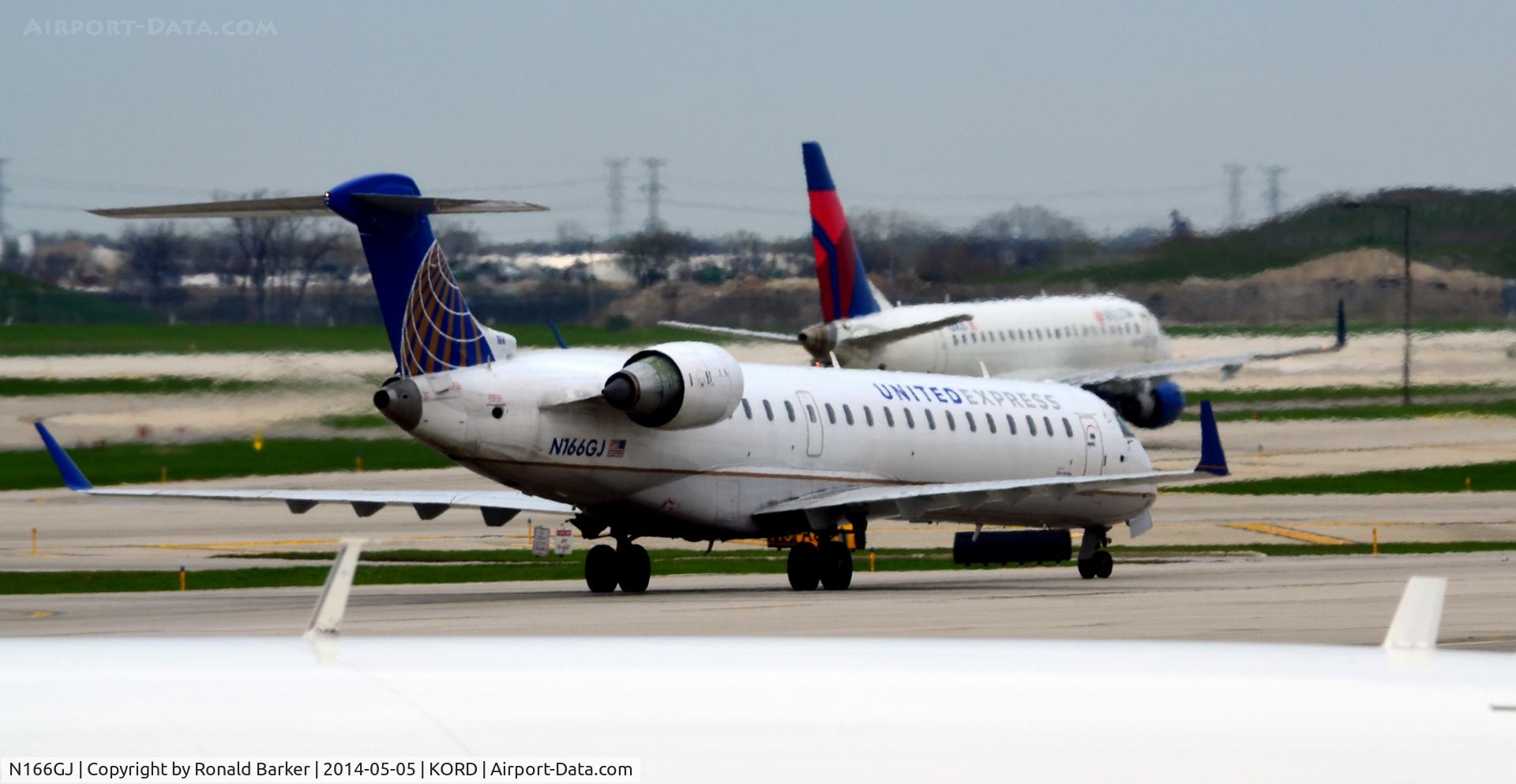 N166GJ, 2008 Bombardier CRJ-702 (CL-600-2C10) Regional Jet C/N 10266, Taxi O'Hare