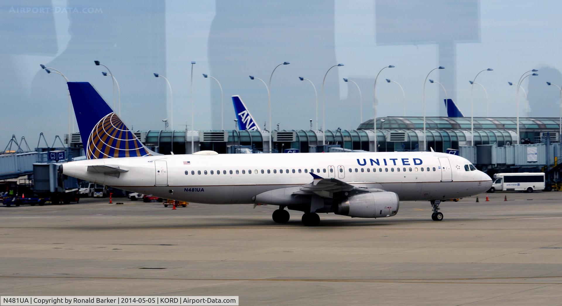 N481UA, 2001 Airbus A320-232 C/N 1559, Taxi O'Hare