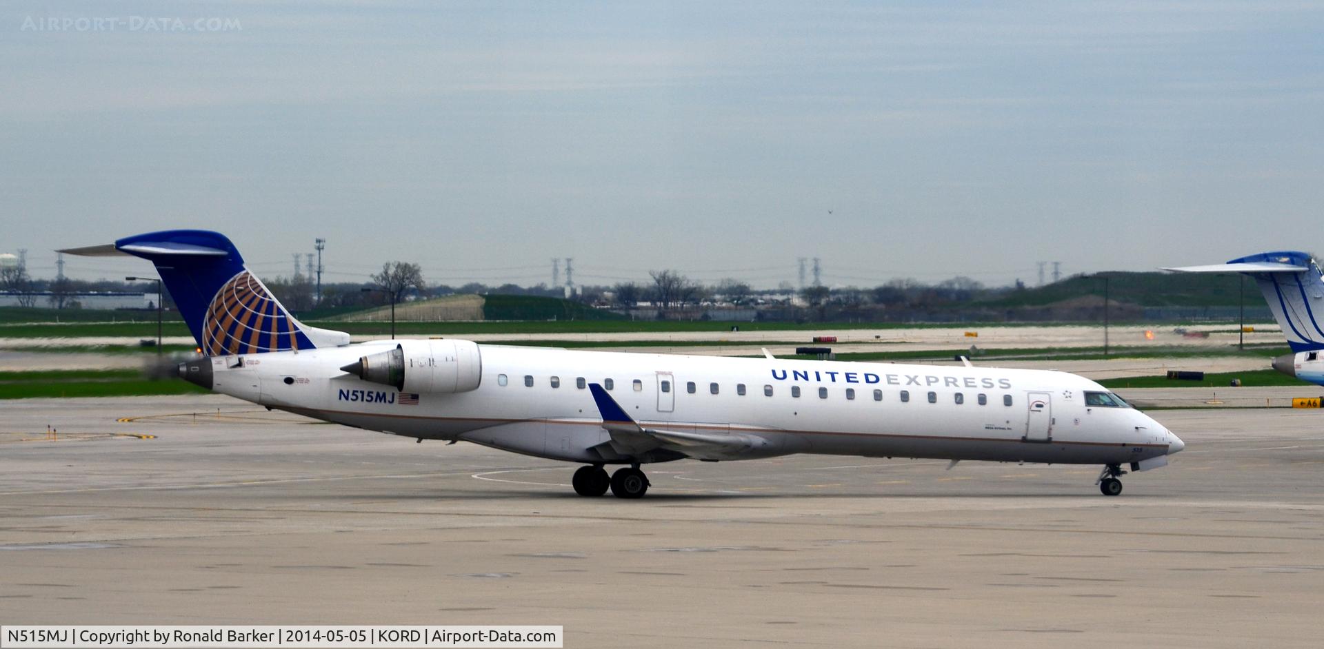 N515MJ, 2003 Bombardier CRJ-700 (CL-600-2C10) Regional Jet C/N 10117, Taxi O'Hare