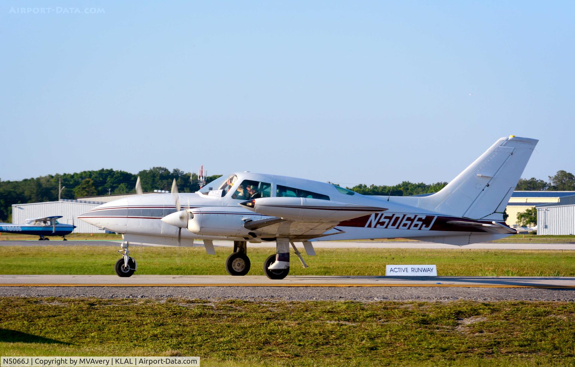 N5066J, 1975 Cessna 310R C/N 310R0186, 2014 Sun n Fun