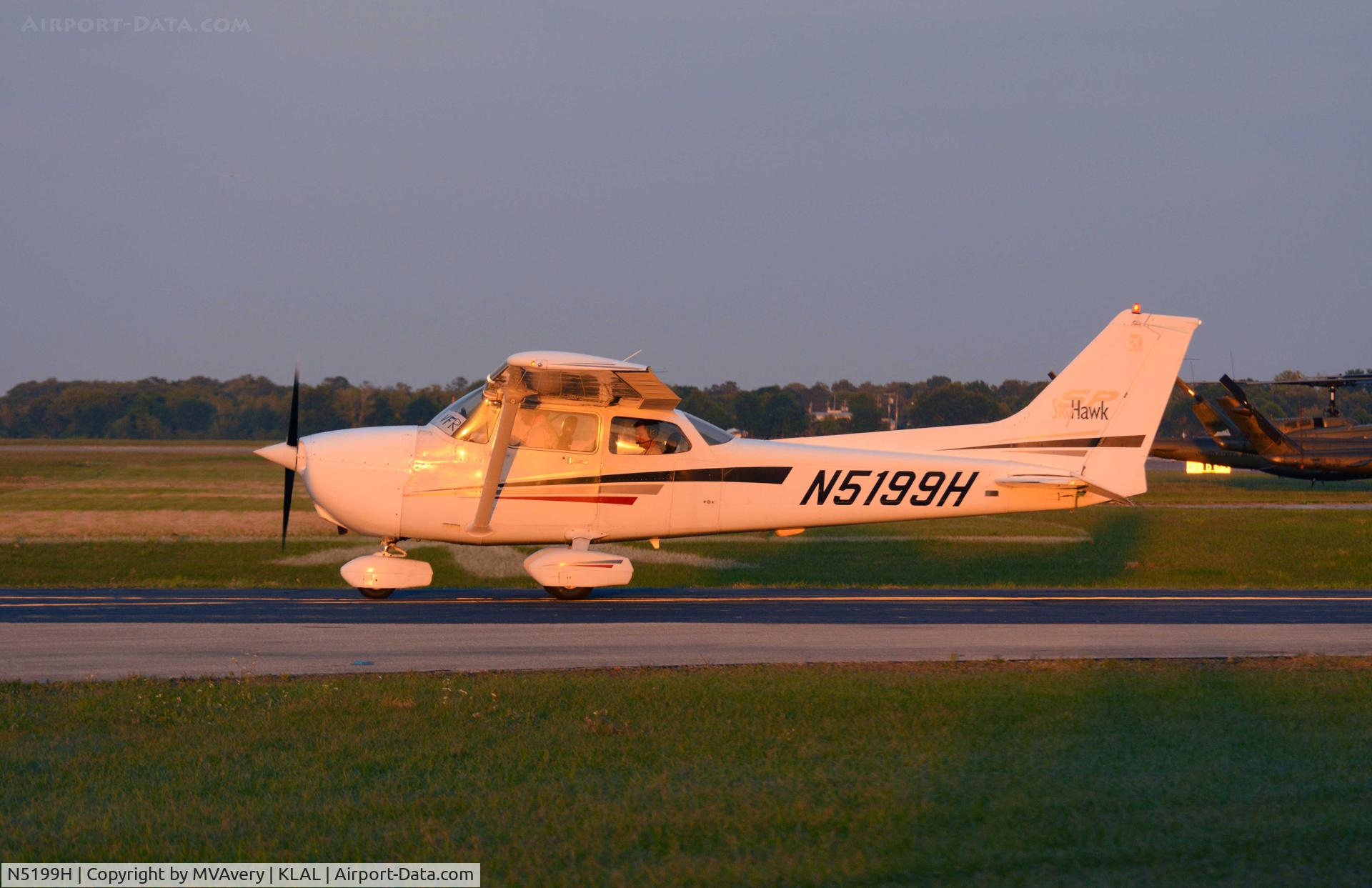 N5199H, Cessna 172S C/N 172S9094, 2014 Sun n Fun