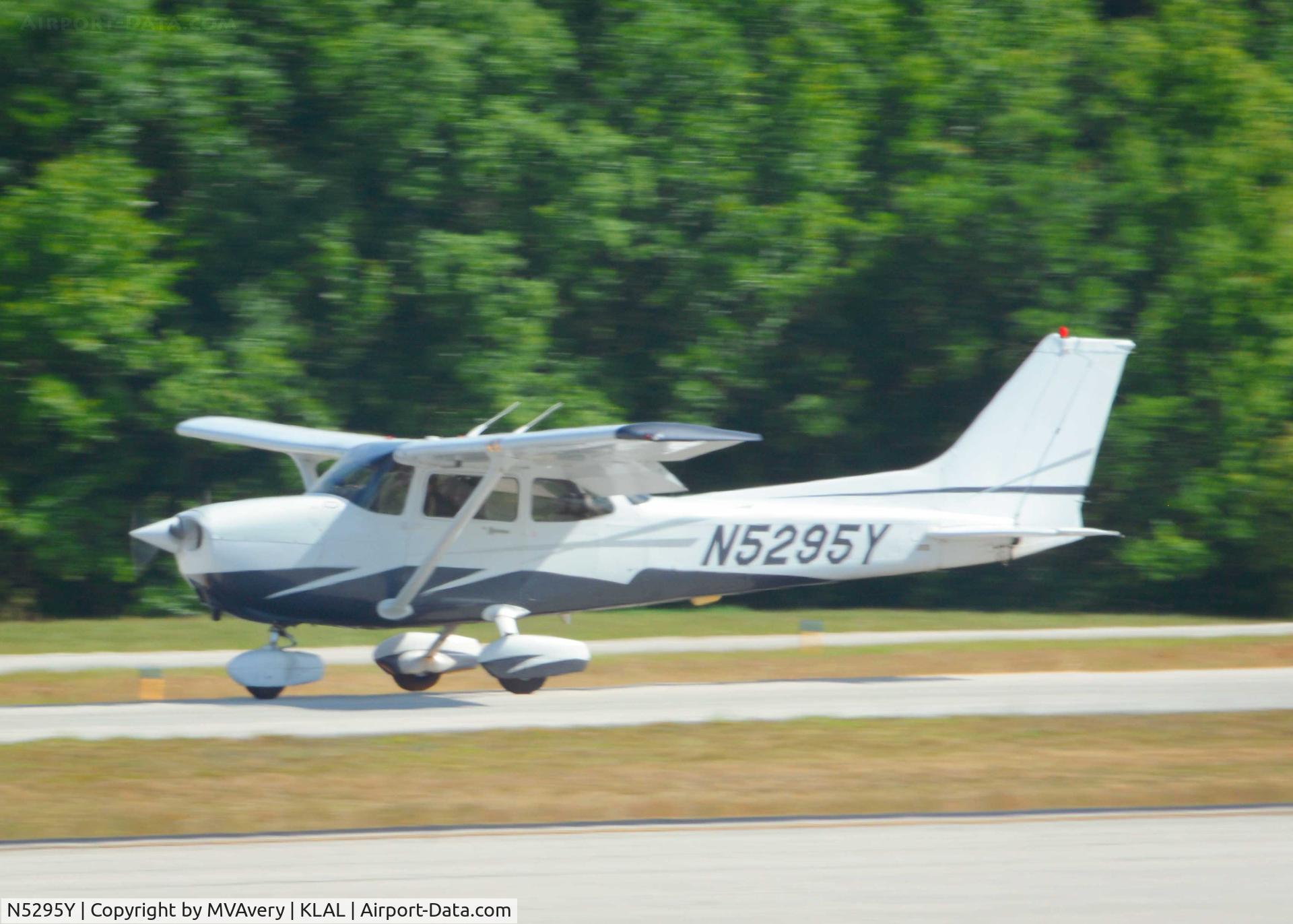 N5295Y, 2002 Cessna 172S C/N 172S9236, 2014 Sun n Fun