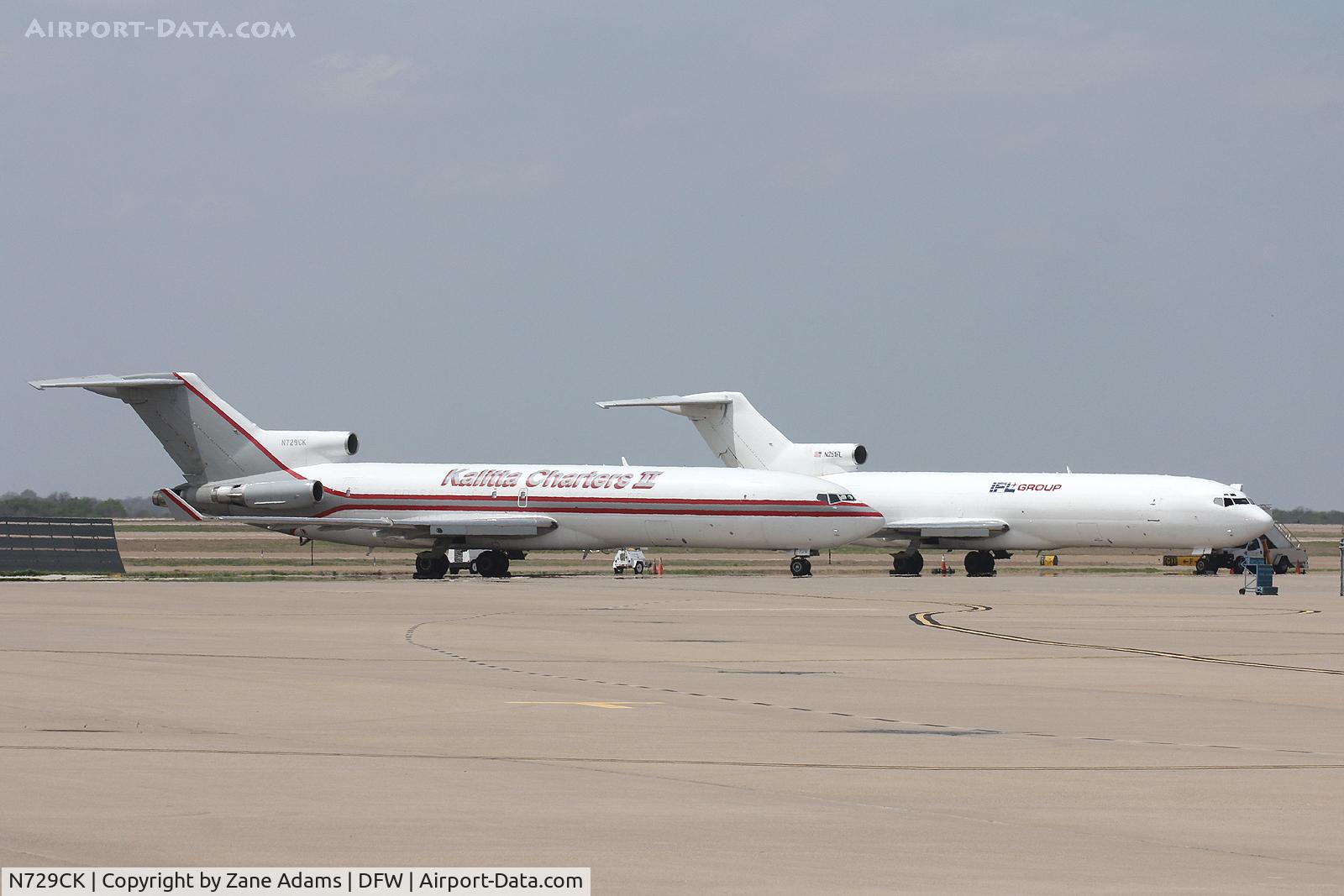 N729CK, 1982 Boeing 727-264 C/N 22982, At DFW Airport
