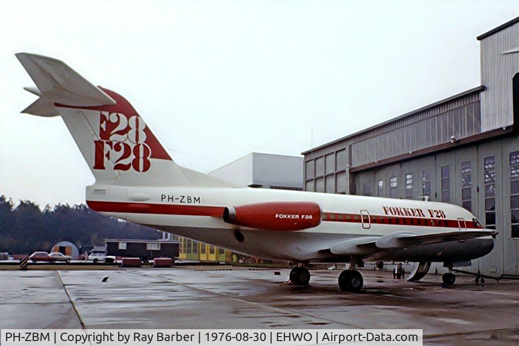PH-ZBM, 1972 Fokker F.28-1000 Fellowship C/N 11048, Fokker F-28-1000 Fellowship [11048] (Fokker) Woensdretch~PH 30/08/1976. From a slide.