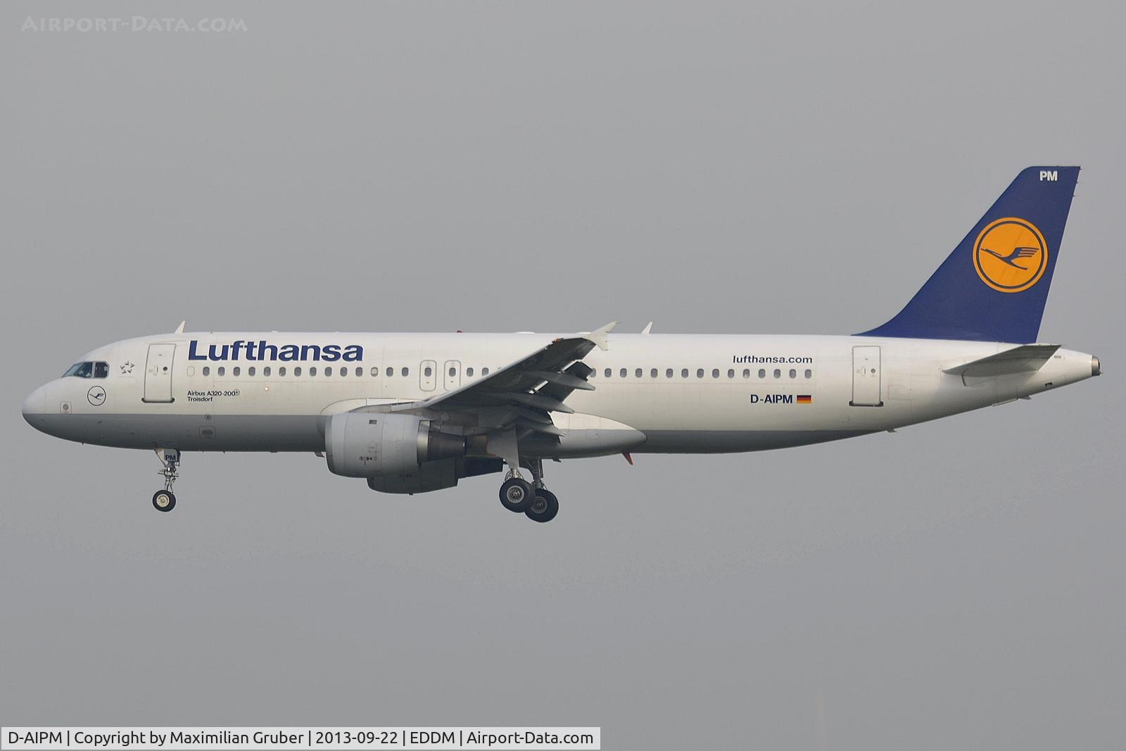 D-AIPM, 1990 Airbus A320-211 C/N 104, Lufthansa