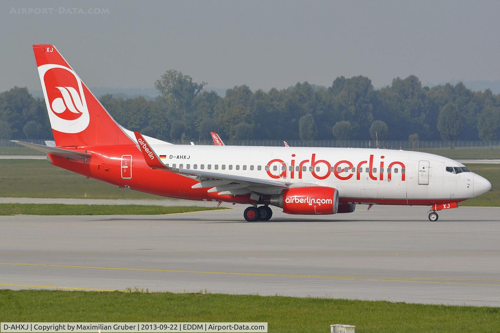 D-AHXJ, 2008 Boeing 737-7Q8 C/N 35277, Air Berlin