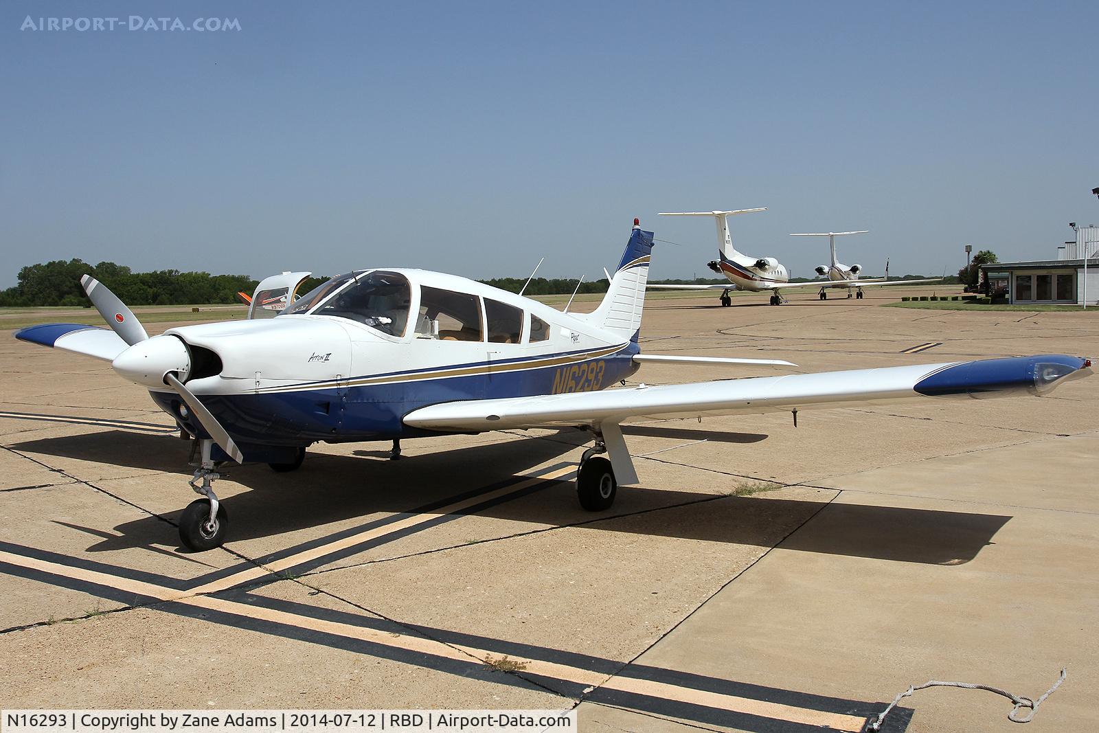 N16293, 1973 Piper PA-28R-200 C/N 28R-7335123, At Dallas Executive Airport
