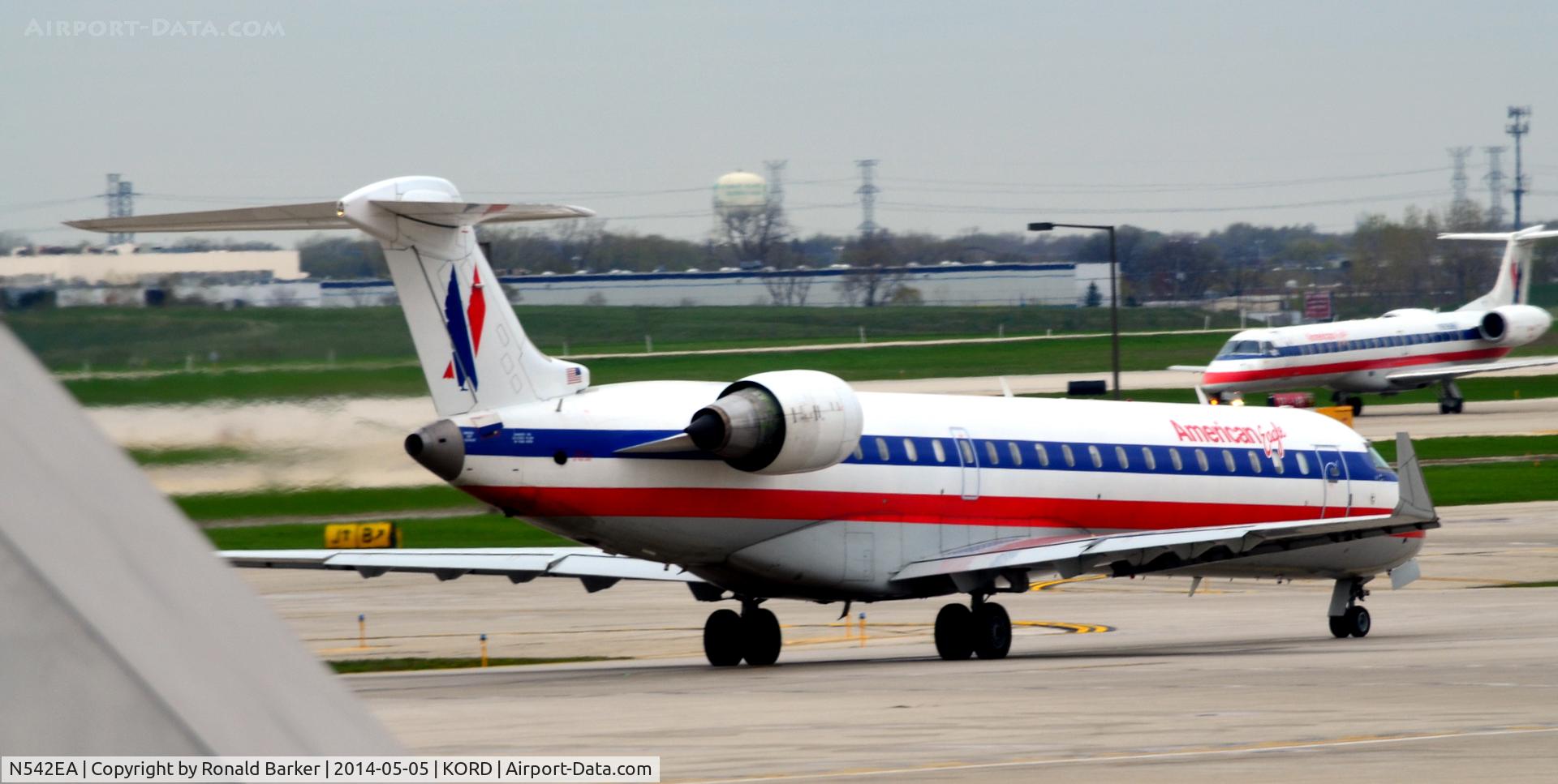 N542EA, Bombardier CRJ-702 (CL-600-2C10) Regional Jet C/N 10321, Taxi O'Hare