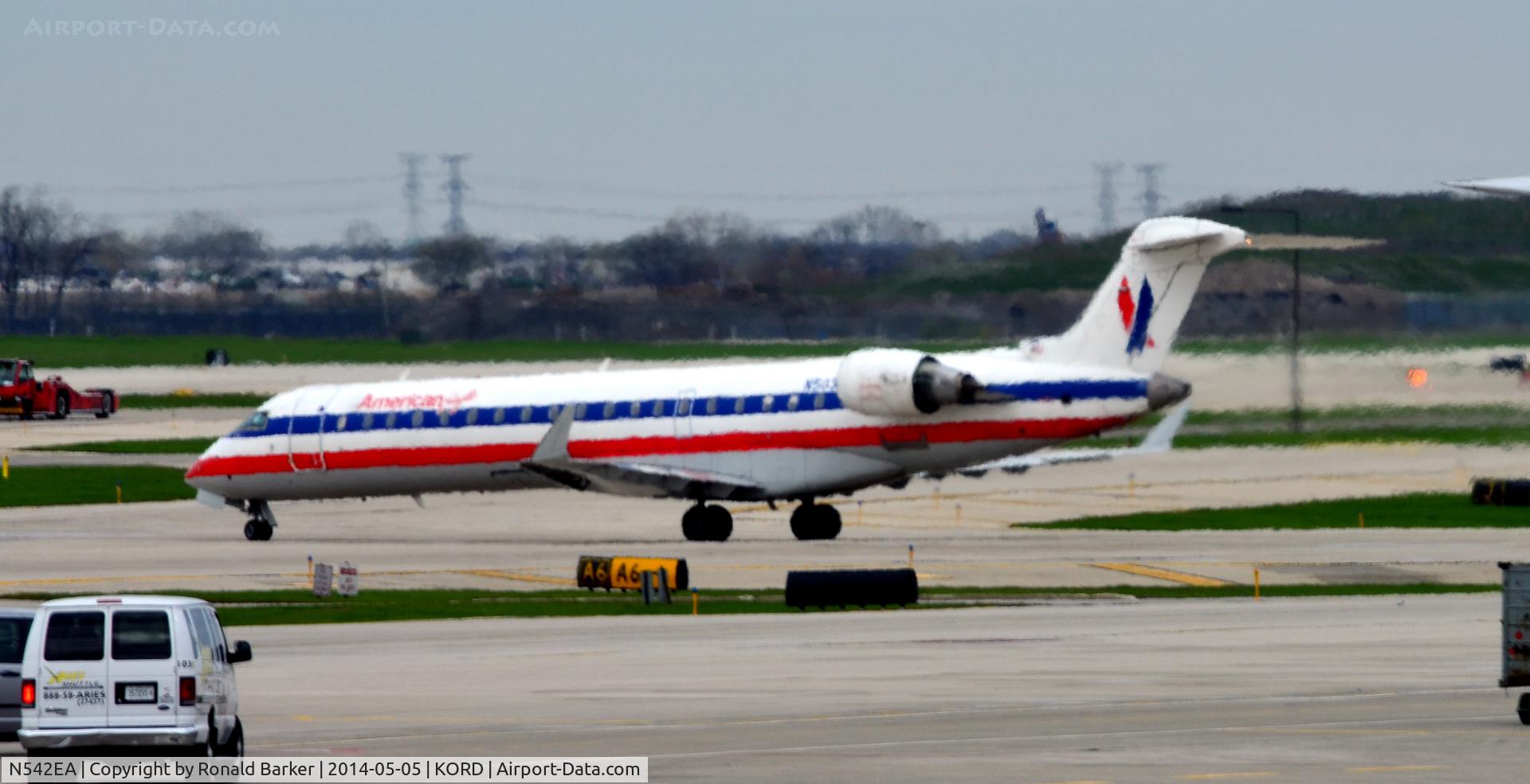 N542EA, Bombardier CRJ-702 (CL-600-2C10) Regional Jet C/N 10321, Taxi O'Hare