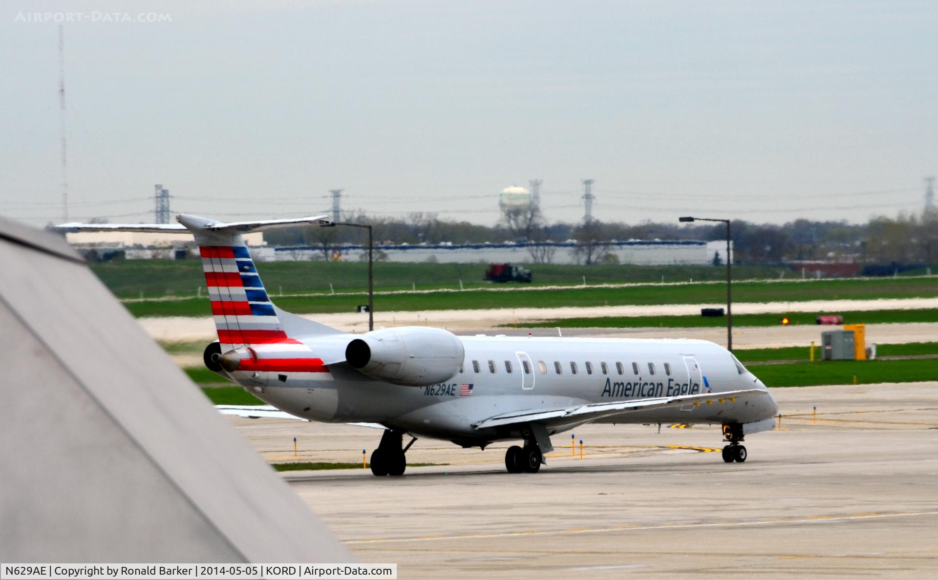 N629AE, 1999 Embraer ERJ-145LR (EMB-145LR) C/N 145130, Taxi O'Hare