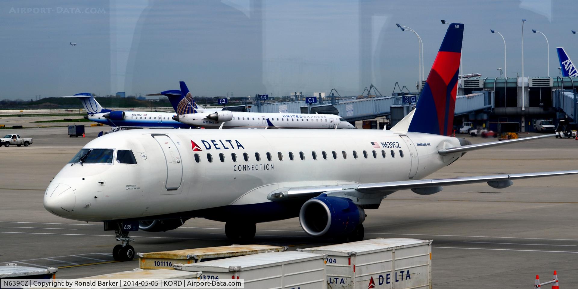 N639CZ, 2008 Embraer 175LR (ERJ-170-200LR) C/N 17000262, Taxi O'Hare