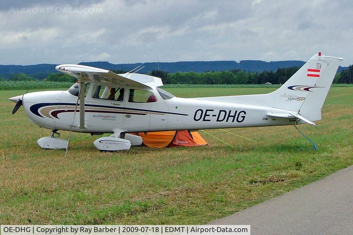 OE-DHG, Cessna 172S C/N 172S8540, Cessna 172S Skyhawk [172S-8540] Tannheim~D 18/07/2009