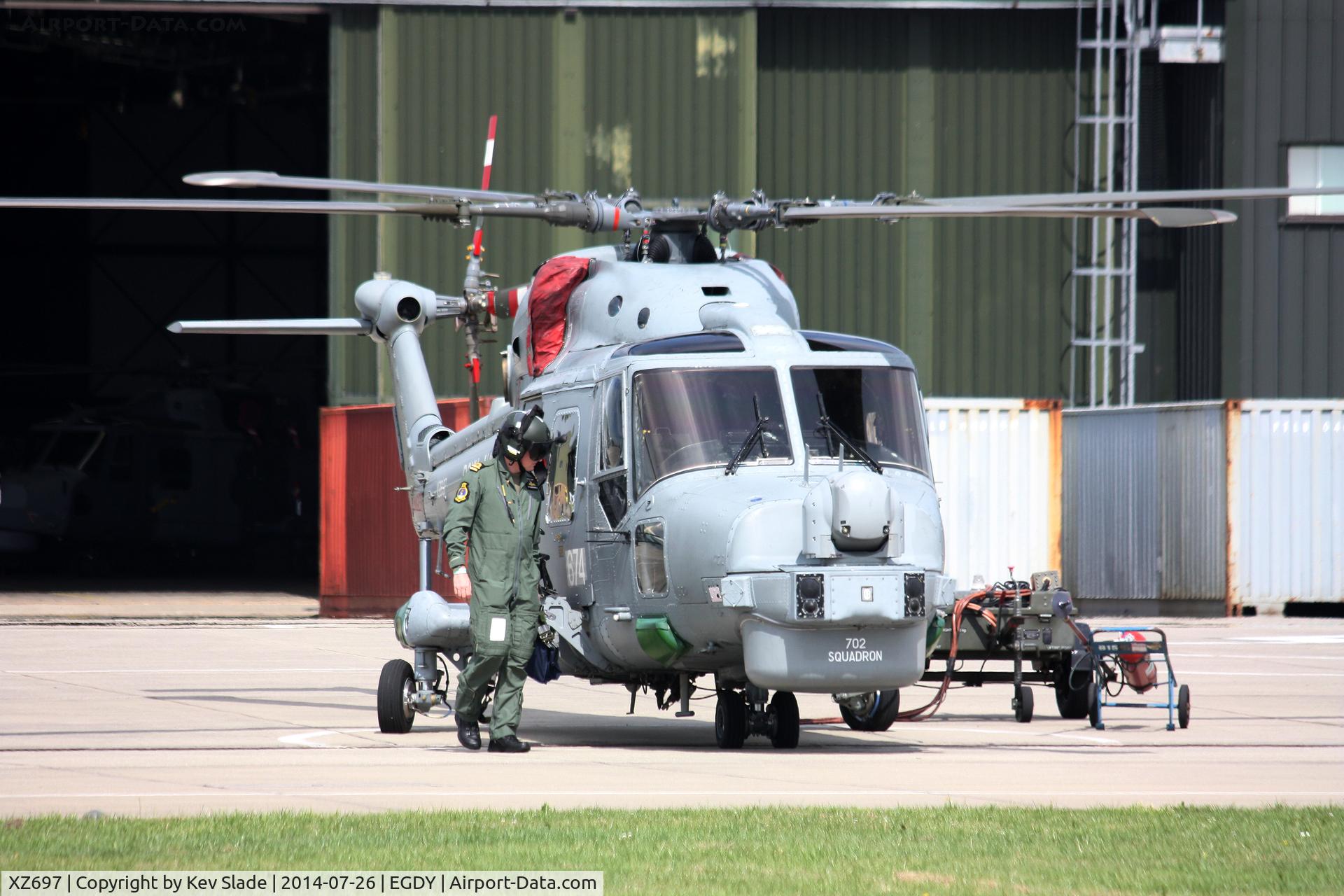 XZ697, 1980 Westland Lynx HMA.8 C/N 145, Pre-flight checks.