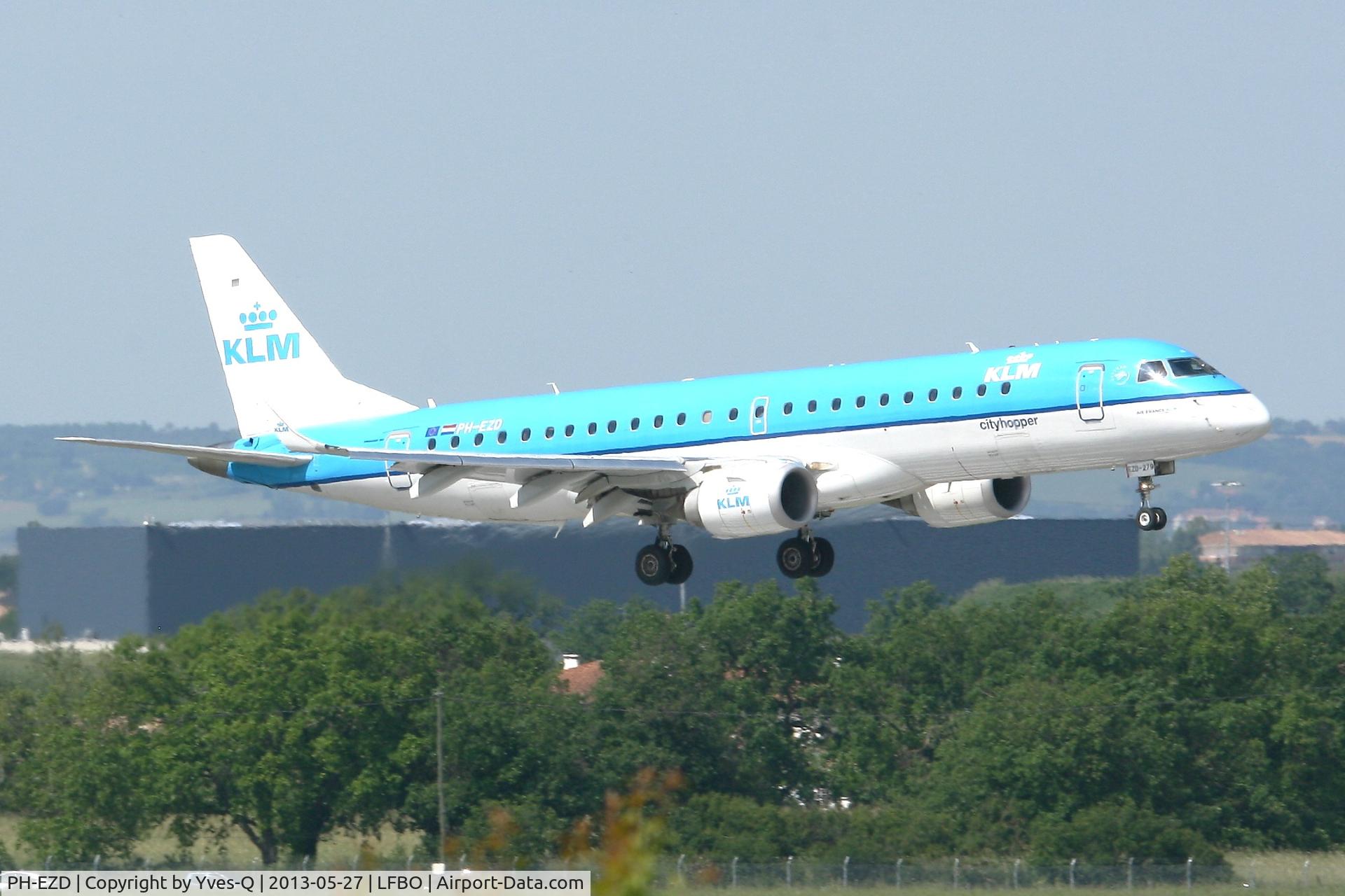 PH-EZD, 2009 Embraer 190LR (ERJ-190-100LR) C/N 19000279, Embraer ERJ-190-100LR, on final Rwy 14R, Toulouse Blagnac Airport (LFBO-TLS)