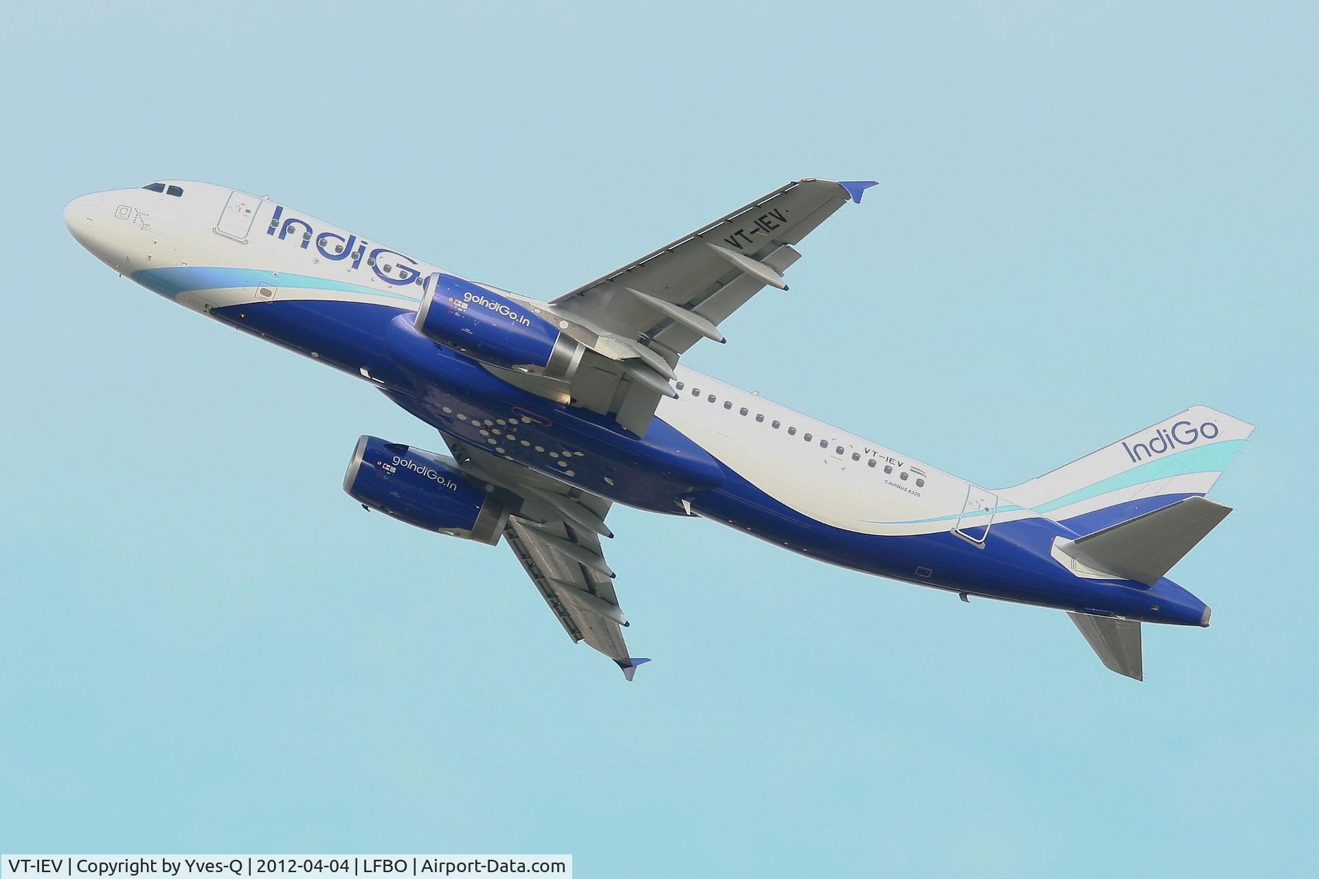 VT-IEV, 2012 Airbus A320-232 C/N 5080, Airbus A320-232, Take off rwy 32R, Toulouse Blagnac Airport (LFBO-TLS)